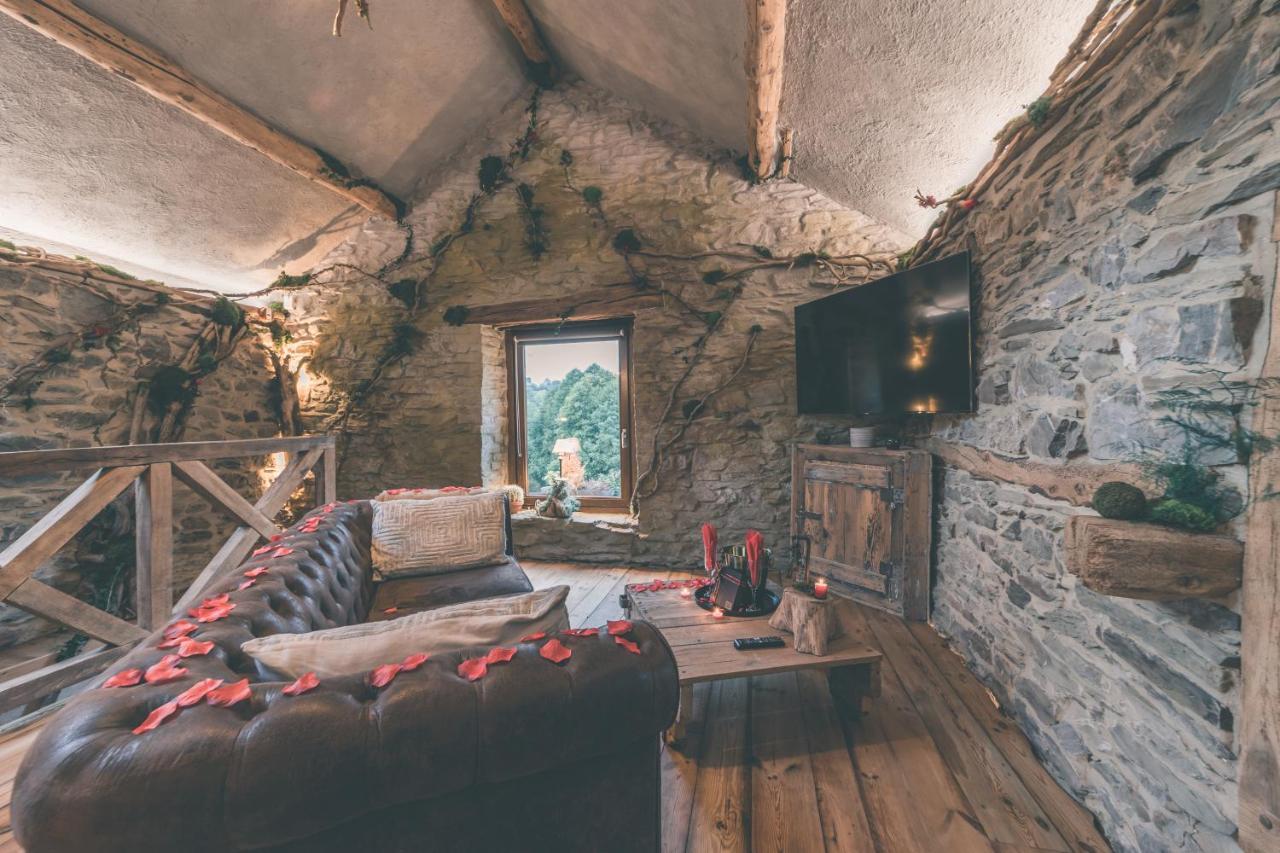 Romantic Getaway - Sauna And Jacuzzi - El Clandestino Stoumont Bagian luar foto